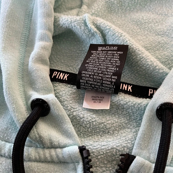Pink two tone hoodie, size Large. This mint green hoodie has two front pockets. - Picture 9 of 9